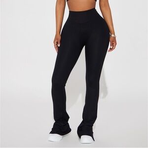 Fashion Nova - Push It Seamless Active Yoga Pants - Black Size M NWT